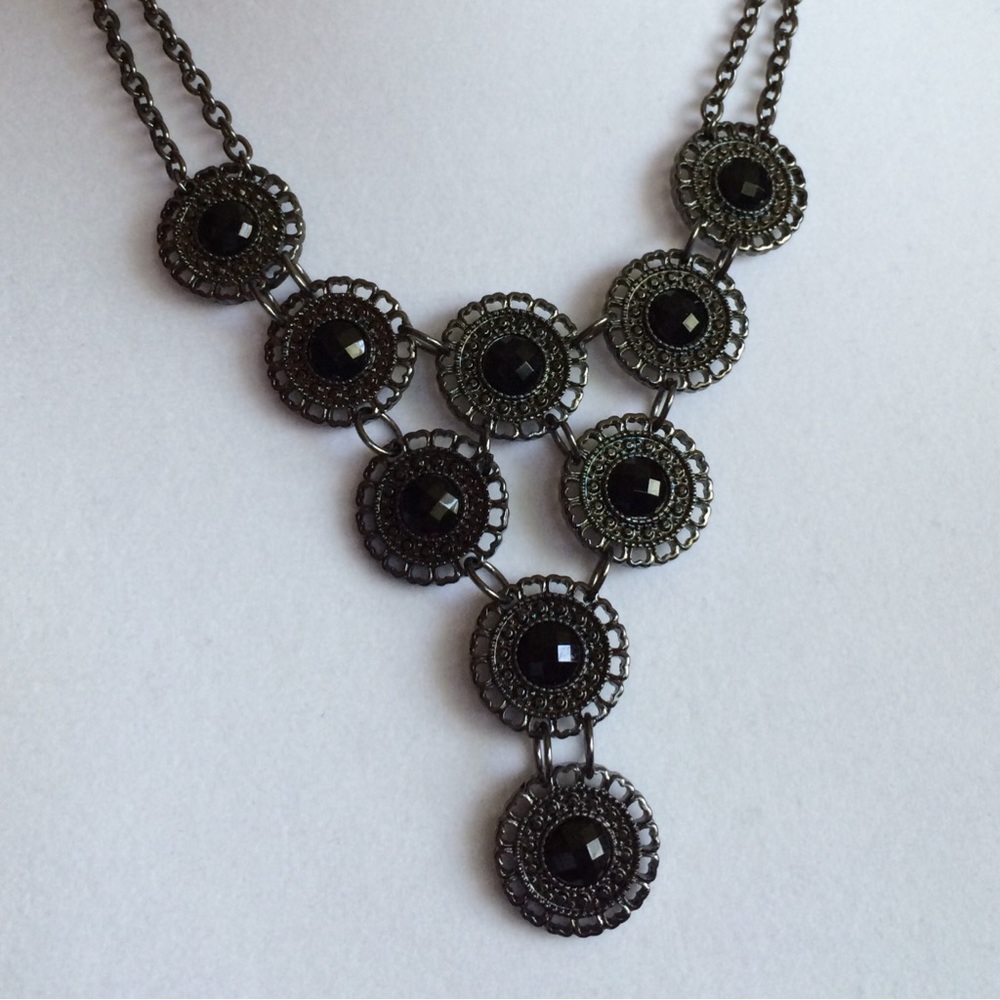 NWOT Premier Designs “Elan” statement necklace